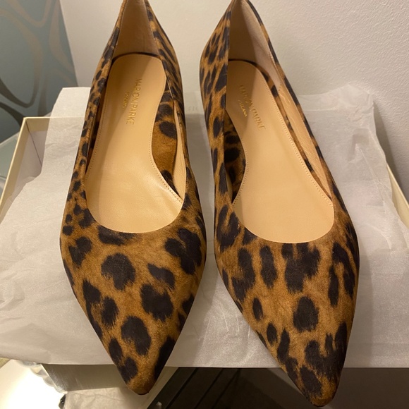Brand New Marion Parke Classic Pointy Toe Leopard print flat shoes - Picture 11 of 15